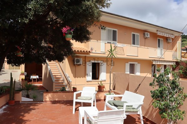 casa indipendente in vendita a Badesi