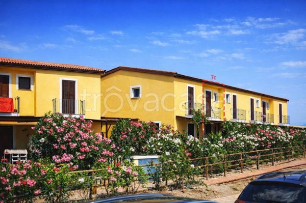 casa indipendente in vendita a Badesi