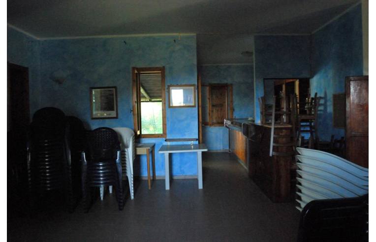 locale commerciale in vendita a Badesi