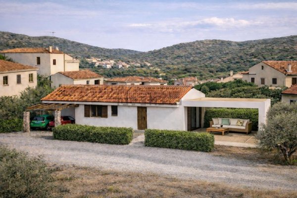 casa indipendente in vendita a Badesi