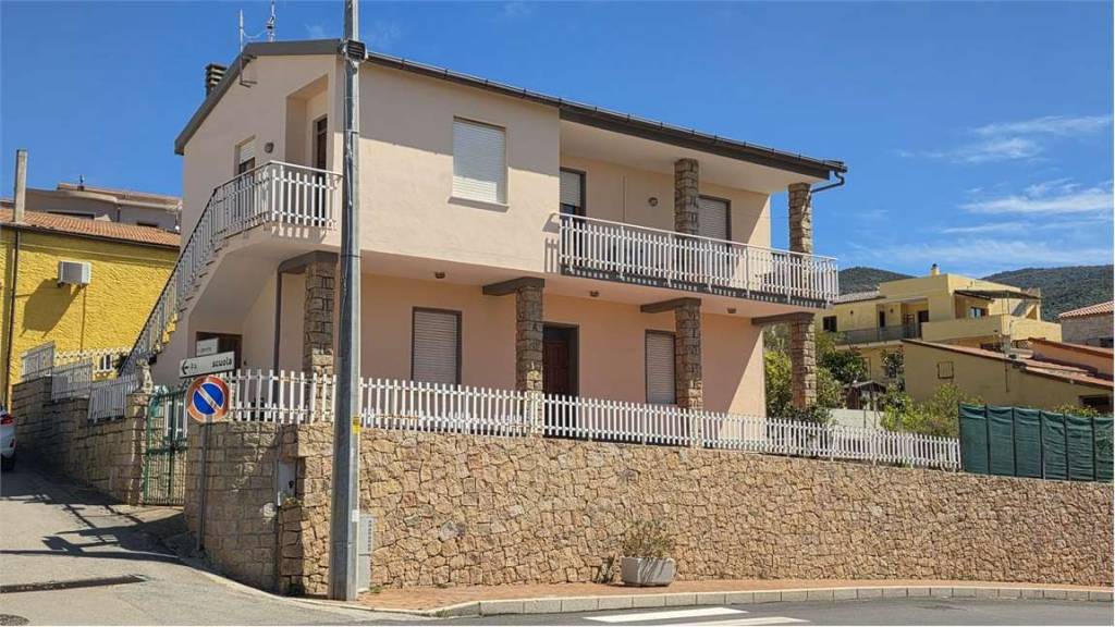 casa indipendente in vendita a Badesi