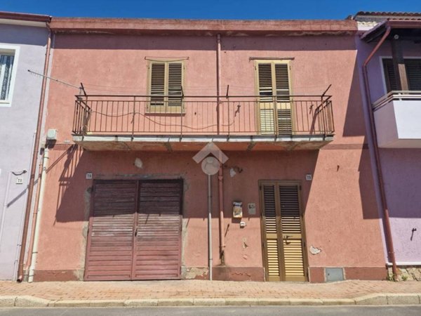 appartamento in vendita a Badesi in zona La Tozza