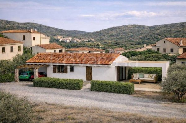 casa indipendente in vendita a Badesi
