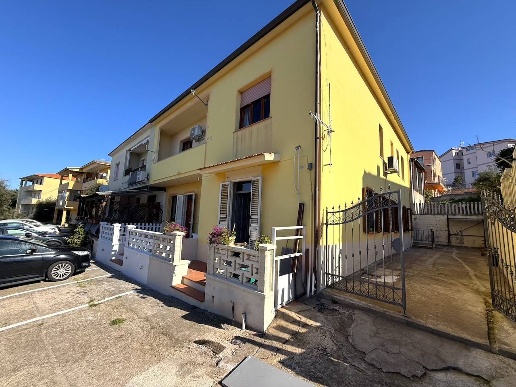 appartamento in vendita a Badesi in zona La Tozza