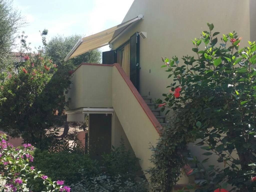appartamento in vendita a Badesi in zona La Tozza