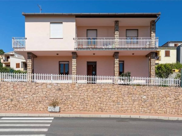 casa indipendente in vendita a Badesi