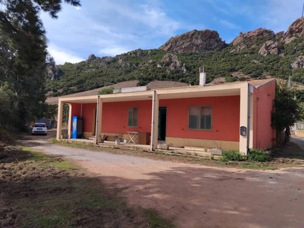 casa indipendente in vendita a Viddalba
