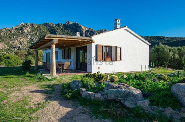 quadrivano in vendita a Golfo Aranci in zona Marinella