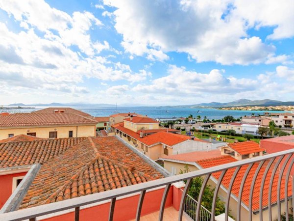 appartamento in vendita a Golfo Aranci