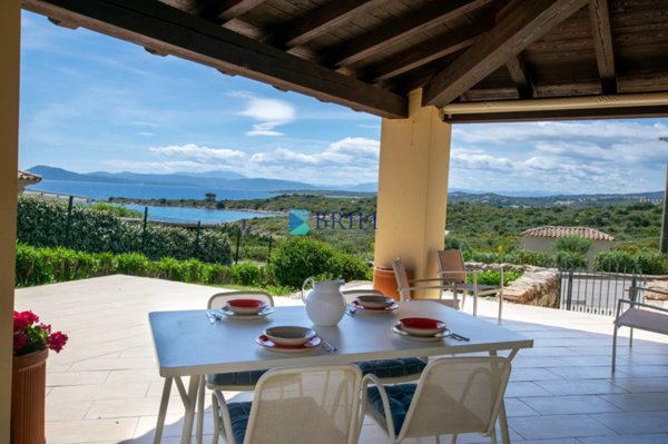 casa indipendente in vendita a Golfo Aranci
