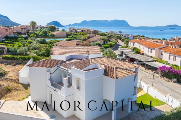 casa indipendente in vendita a Golfo Aranci