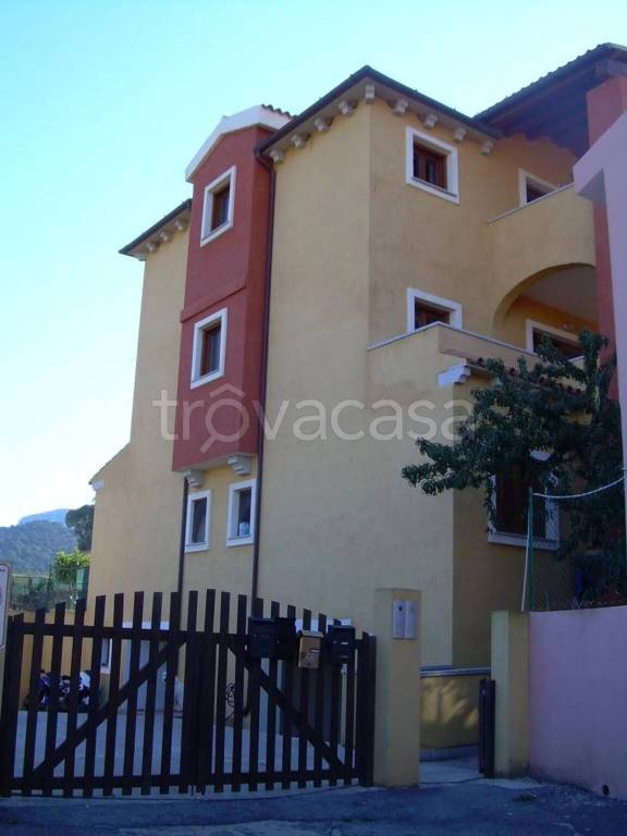 appartamento in vendita a Golfo Aranci