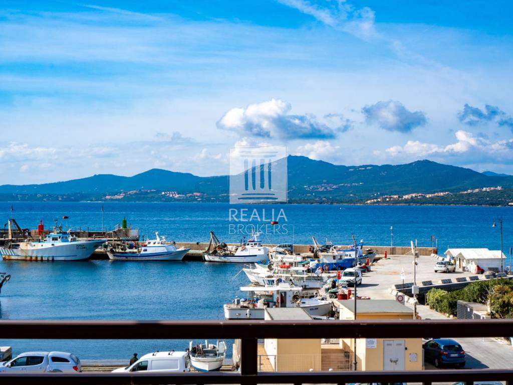 appartamento in vendita a Golfo Aranci