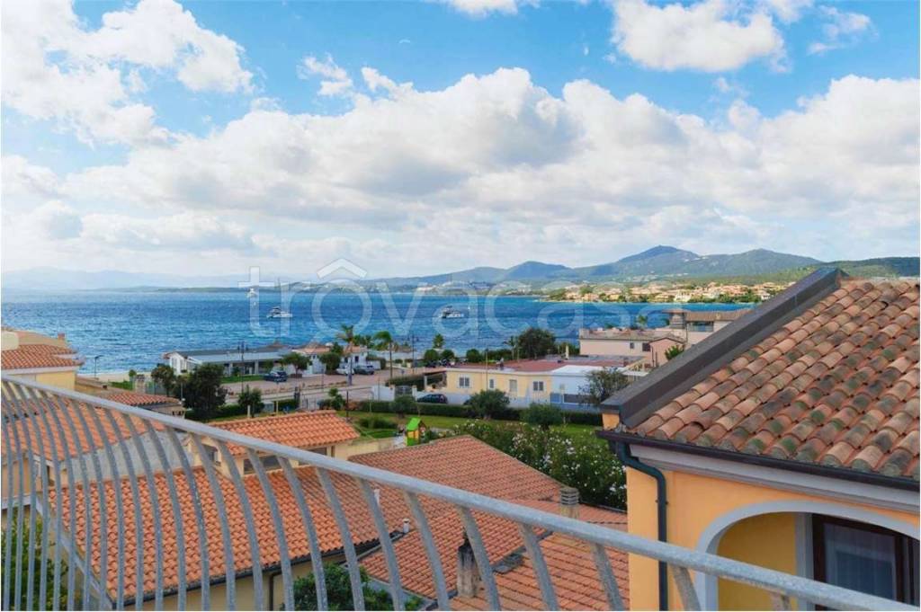 appartamento in vendita a Golfo Aranci