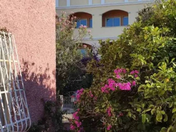 casa indipendente in vendita a Golfo Aranci