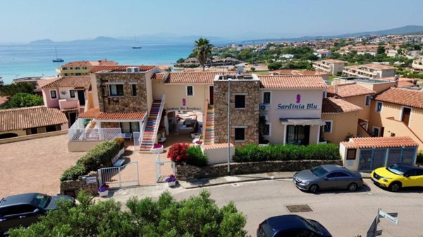 negozio in vendita a Golfo Aranci in zona Marinella