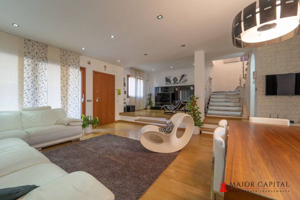 casa indipendente in vendita a Golfo Aranci