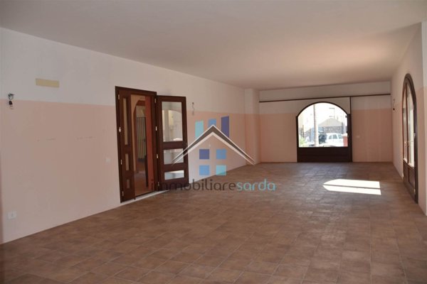 locale commerciale in vendita a Golfo Aranci