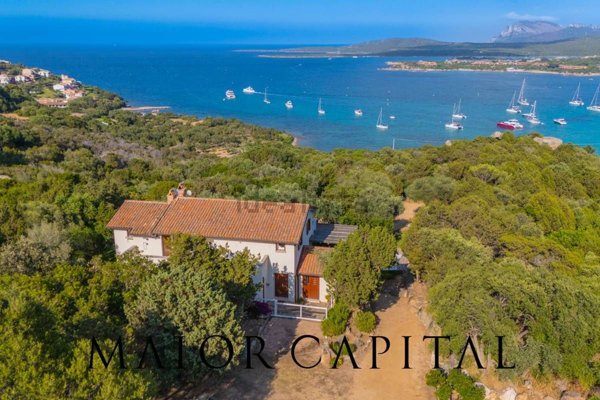casa indipendente in vendita a Golfo Aranci in zona Rudalza