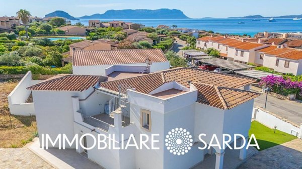 casa indipendente in vendita a Golfo Aranci