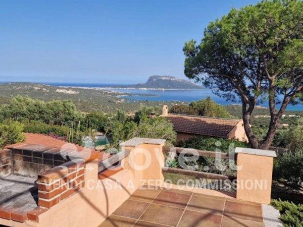 casa indipendente in vendita a Golfo Aranci in zona Marinella
