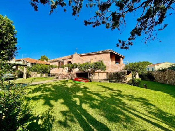 casa indipendente in vendita a Golfo Aranci