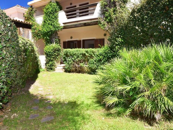 appartamento in vendita a Golfo Aranci in zona Rudalza