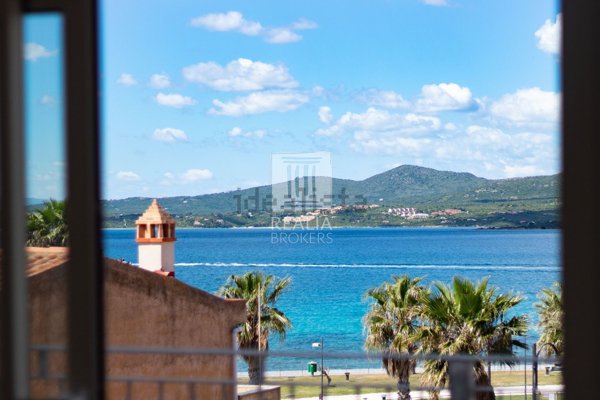 casa indipendente in vendita a Golfo Aranci