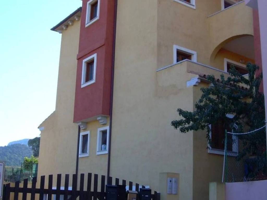 appartamento in vendita a Golfo Aranci