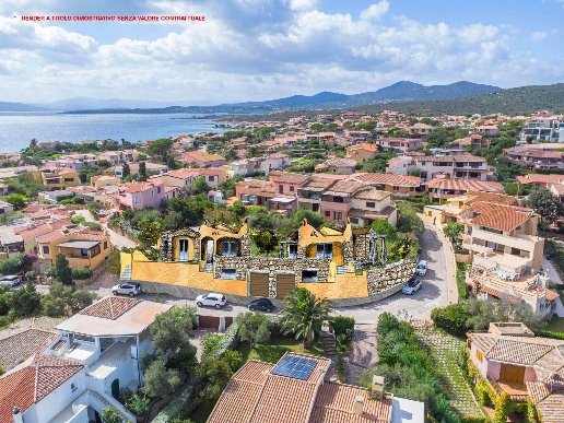 casa indipendente in vendita a Golfo Aranci