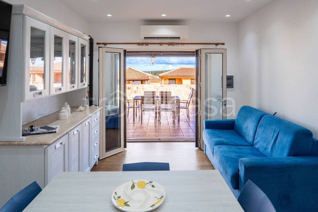 appartamento in vendita a Golfo Aranci in zona Marinella