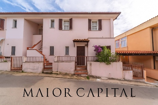 casa indipendente in vendita a Golfo Aranci