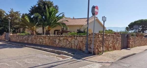 casa indipendente in vendita a Golfo Aranci