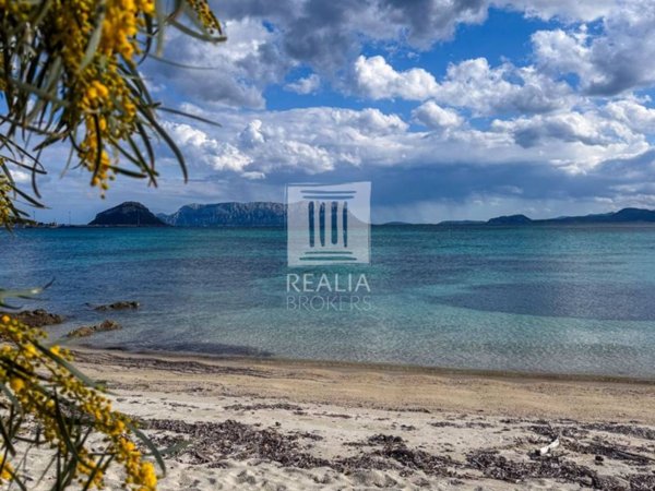 casa indipendente in vendita a Golfo Aranci