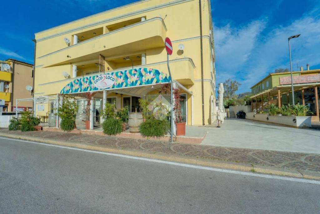 negozio in vendita a Golfo Aranci