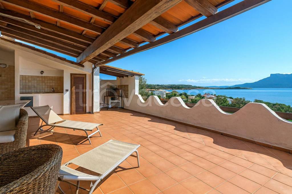 casa indipendente in vendita a Golfo Aranci