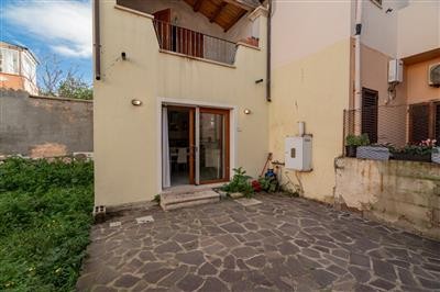 casa indipendente in vendita a Golfo Aranci in zona Rudalza