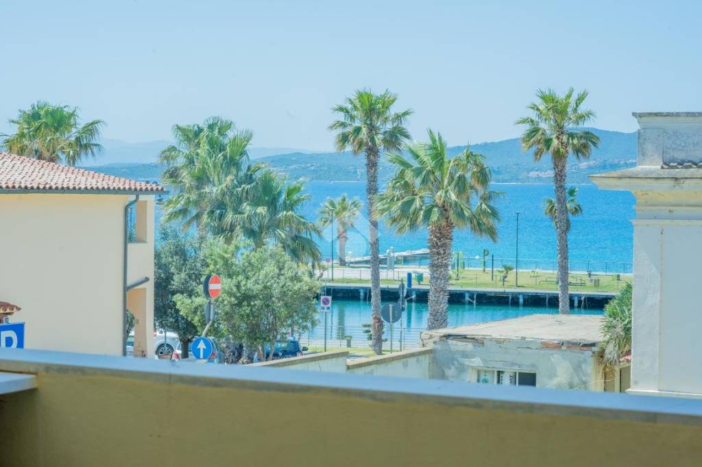 appartamento in vendita a Golfo Aranci