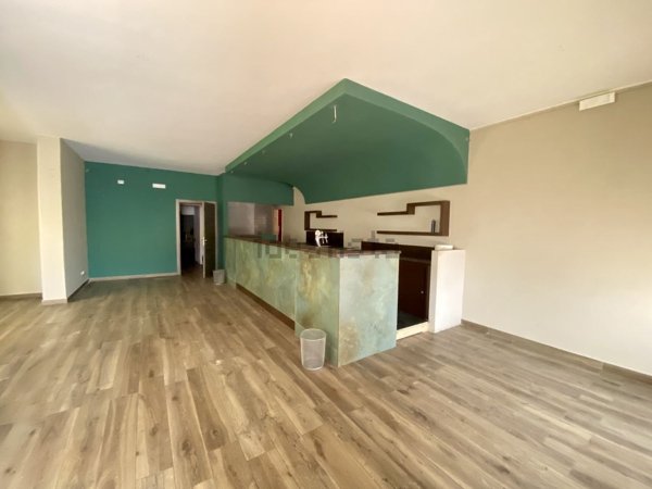 locale commerciale in vendita a Golfo Aranci