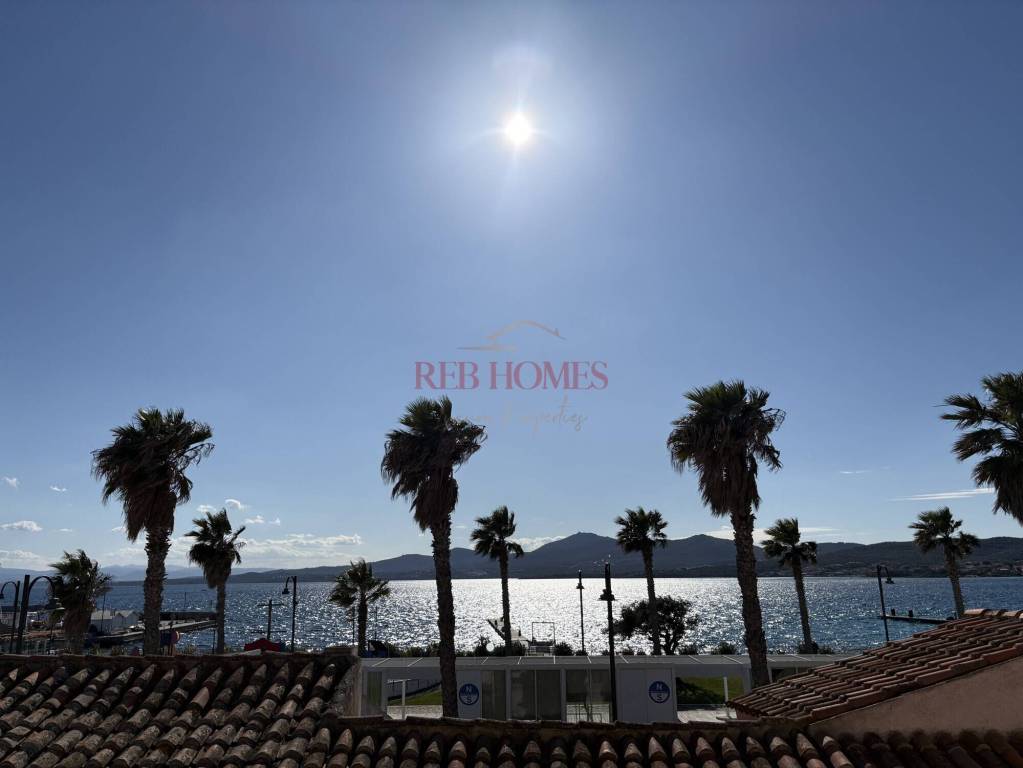 casa indipendente in vendita a Golfo Aranci