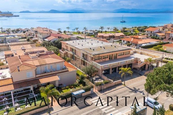 casa indipendente in vendita a Golfo Aranci