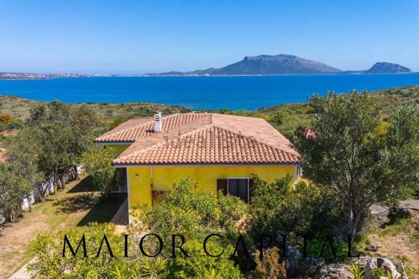 casa indipendente in vendita a Golfo Aranci