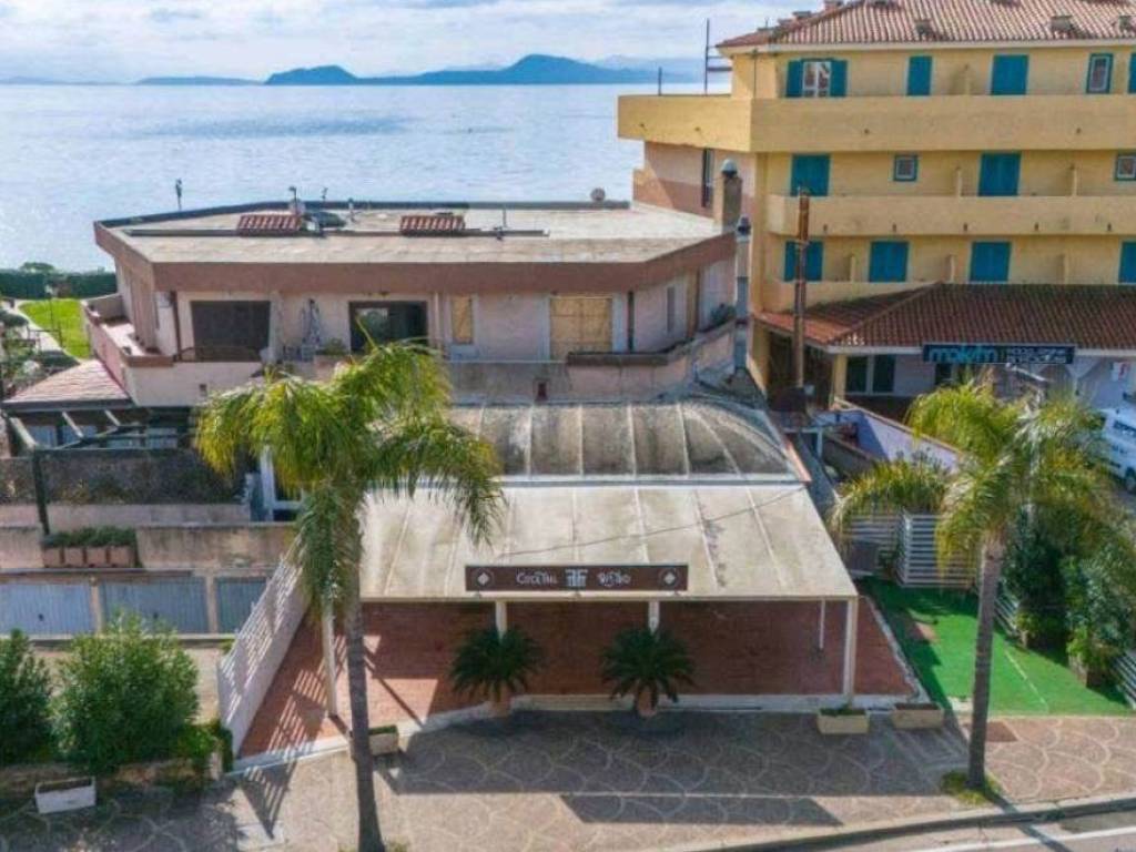 negozio in vendita a Golfo Aranci in zona Rudalza