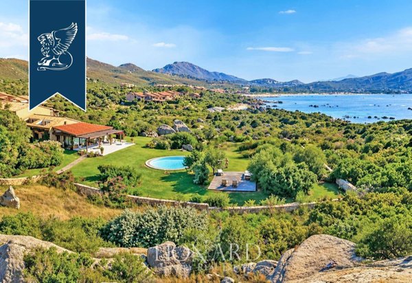 casa indipendente in vendita a Golfo Aranci in zona Marinella