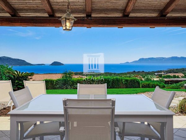 casa indipendente in vendita a Golfo Aranci