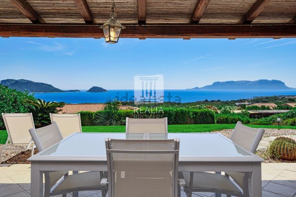 casa indipendente in vendita a Golfo Aranci