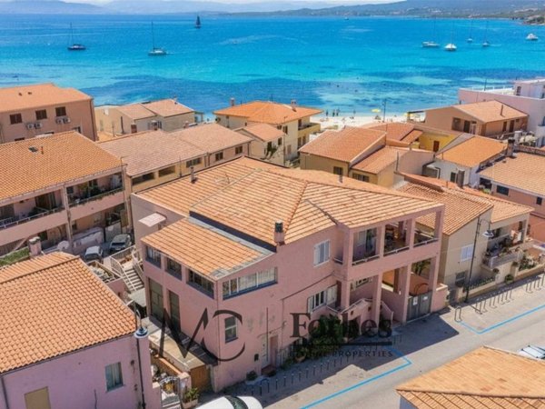 appartamento in vendita a Golfo Aranci in zona Rudalza