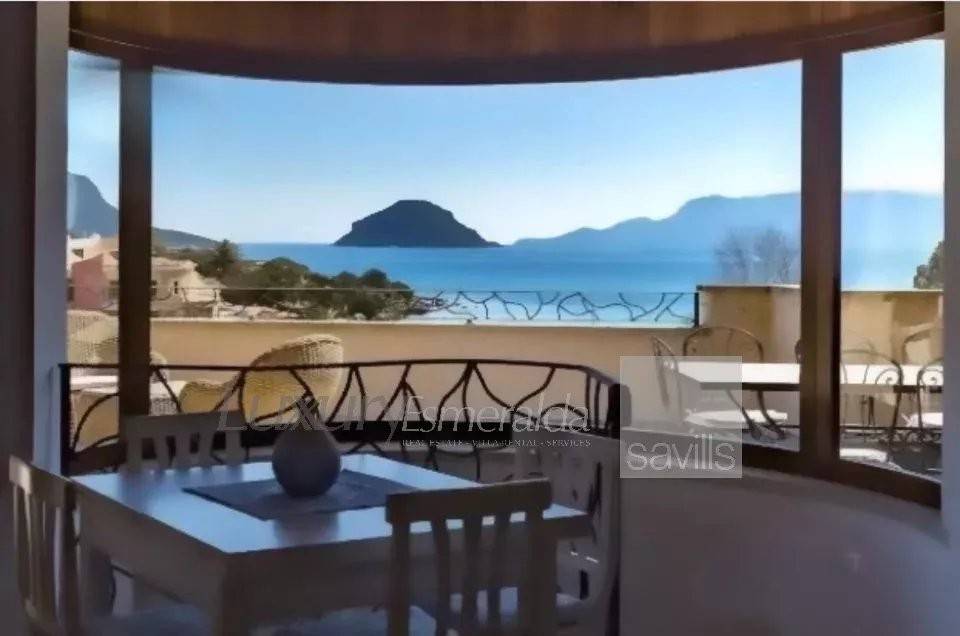 casa indipendente in vendita a Golfo Aranci in zona Marinella