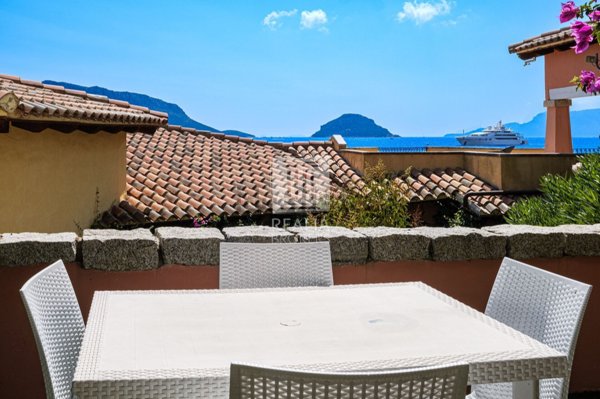 appartamento in vendita a Golfo Aranci in zona Marinella
