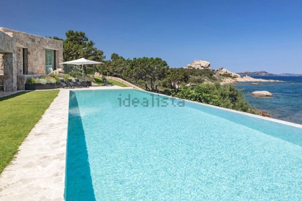 casa indipendente in vendita a Golfo Aranci in zona Marinella